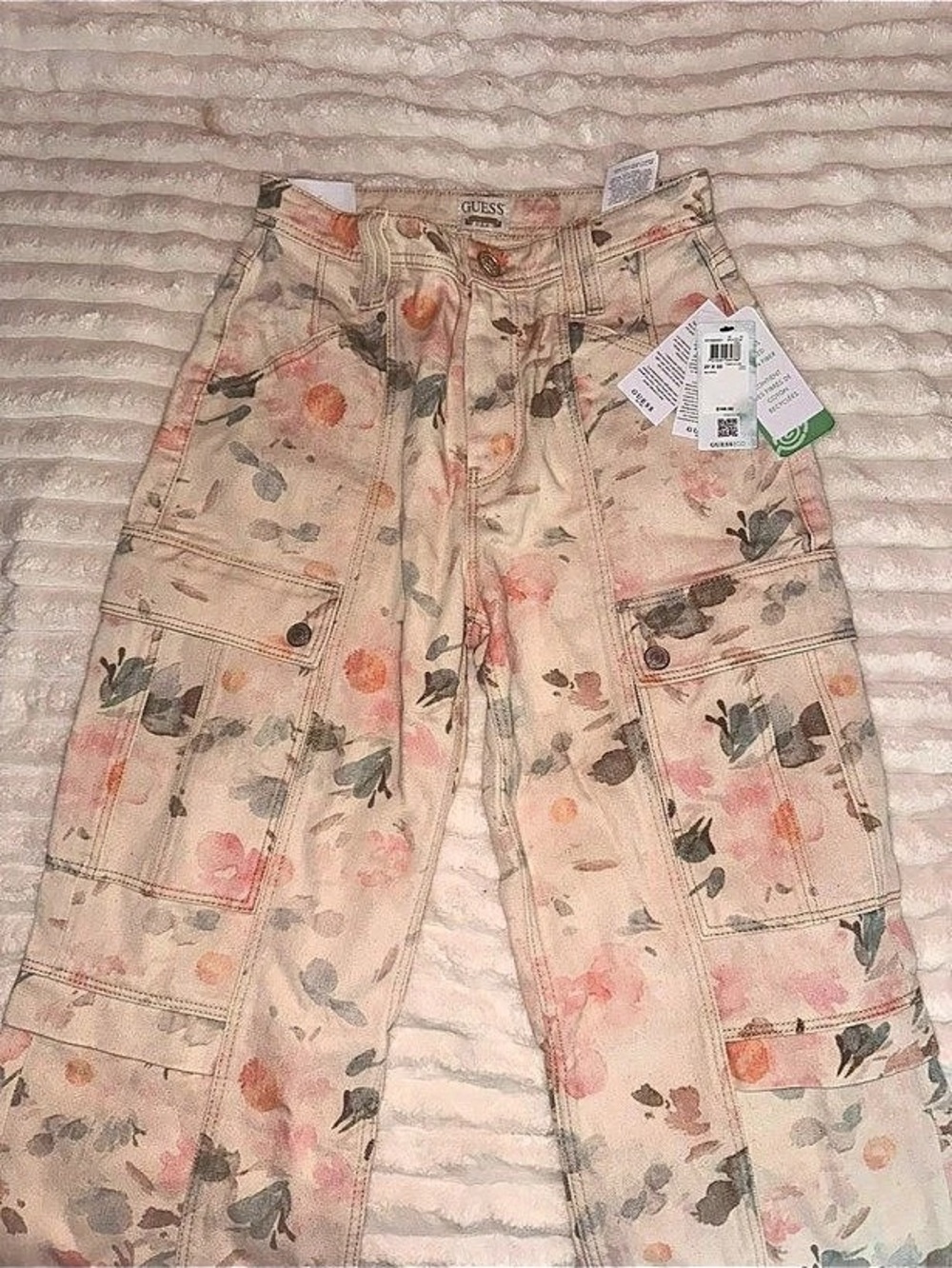 GUESS 80s Cargo Floral Print Pants Straight Leg Pink & Beige (NWT/27x33)
